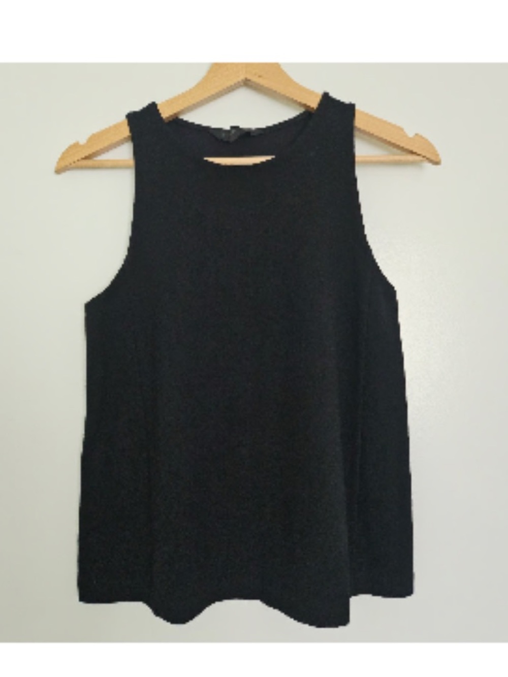 Club Monaco Solid Black Sleeveless Top Tank Sz M